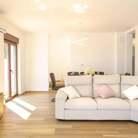 The View Zagore Villa *