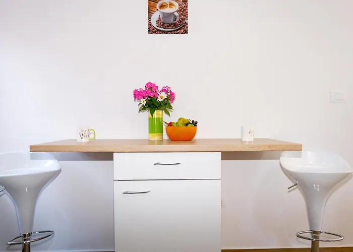 فيلة The View Zagore Brseč