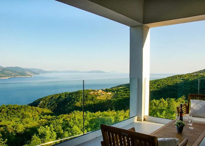 فيلة The View Zagore Brseč